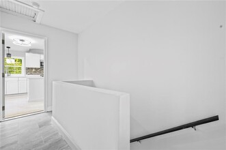 25 Tripoli St-Unit -2 in Cranston, RI - Building Photo - Building Photo
