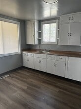 1356 East Ave in Turlock, CA - Building Photo - Building Photo