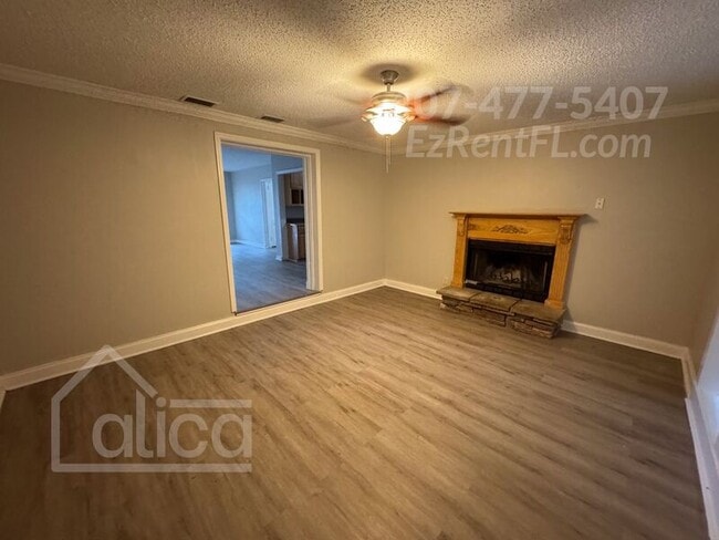 property at 5117 Lexington Ave