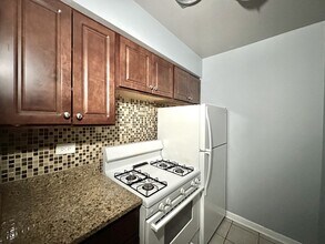 5820 N Sheridan Rd in Chicago, IL - Foto de edificio - Building Photo