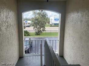 12620 Kenwood Ln in Ft. Myers, FL - Building Photo - Building Photo