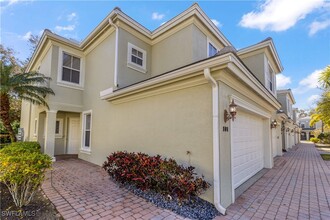 1365 Mariposa Cir in Naples, FL - Building Photo - Building Photo