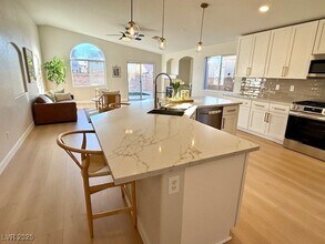 5123 Morning Splash Ave in Las Vegas, NV - Building Photo - Building Photo