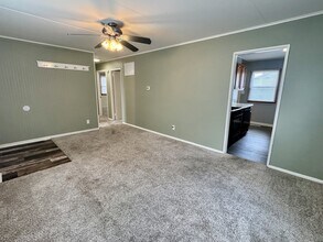 906 E Elm St in Kokomo, IN - Building Photo - Building Photo