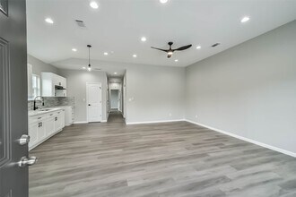 3007 Bringhurst St in Houston, TX - Building Photo - Building Photo