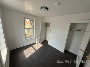 160 Palisade Ave in Yonkers, NY - Building Photo - Building Photo