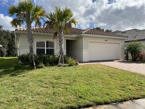 3831 Carrick Bend Dr in Kissimmee, FL - Building Photo - Building Photo