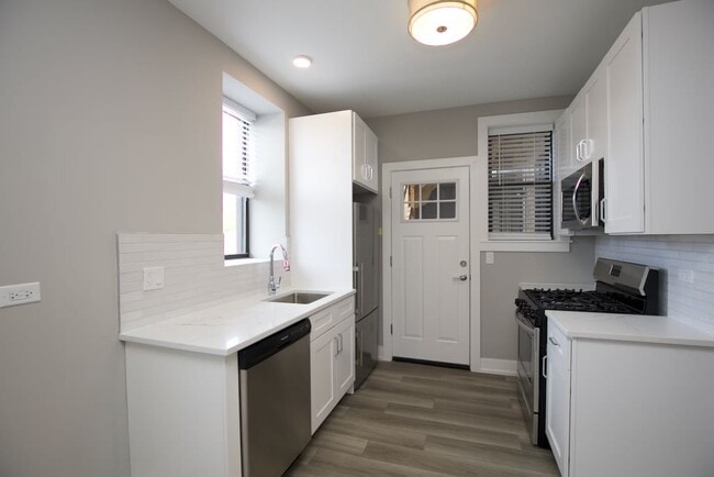 3948.5 N Janssen Ave in Chicago, IL - Building Photo - Building Photo