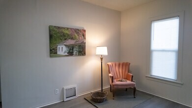 102 S Perry St in Spokane, WA - Building Photo - Building Photo