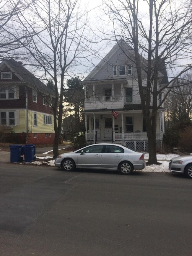 19 Curtis Ave, Unit 1st floor in Wallingford, CT - Building Photo - Building Photo