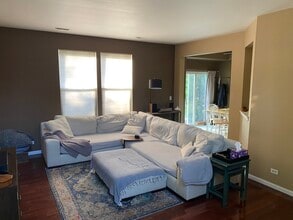 3260 Bromley Ln in Aurora, IL - Building Photo - Building Photo