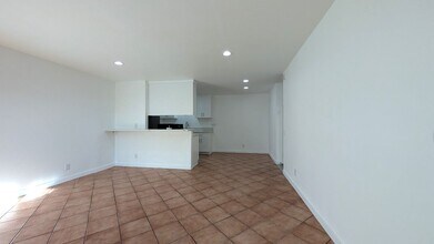 1422 Peckham St in Fullerton, CA - Building Photo - Building Photo