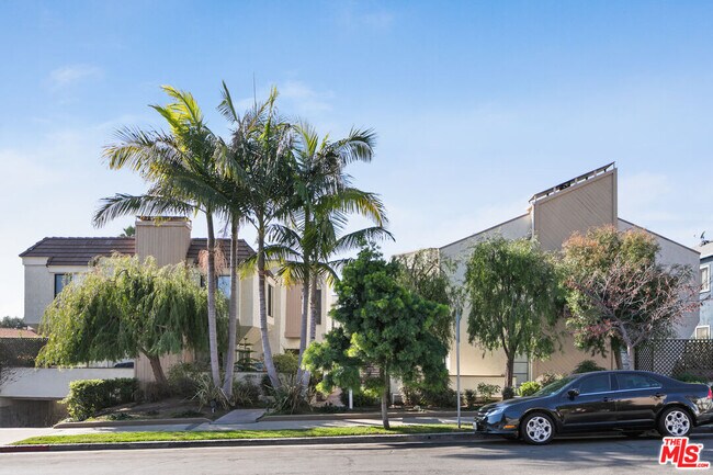 1232 Stanford St in Santa Monica, CA - Building Photo - Building Photo