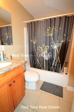 328 Saint Paul St, Unit 1 in Brookline, MA - Building Photo - Building Photo