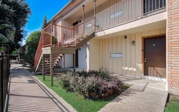 8110 Albacore Dr in Houston, TX - Foto de edificio - Building Photo