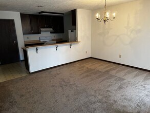 631 E Waterloo Ct in Bloomington, IN - Building Photo - Building Photo