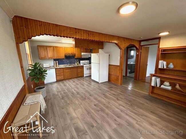 8416 Orchard Ave in Warren, MI - Building Photo - Building Photo