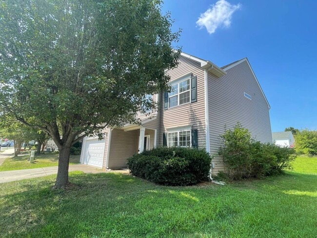 6501 Follow the Trail in Indian Trail, NC - Foto de edificio - Building Photo