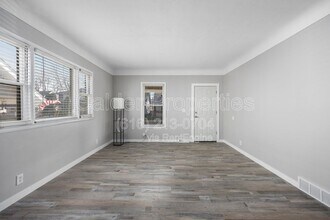 1635 Cleveland Ave SW in Wyoming, MI - Building Photo - Building Photo