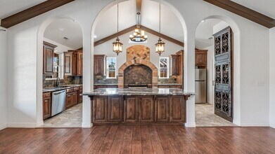 1414 W Cypress St in Rogers, AR - Building Photo - Building Photo