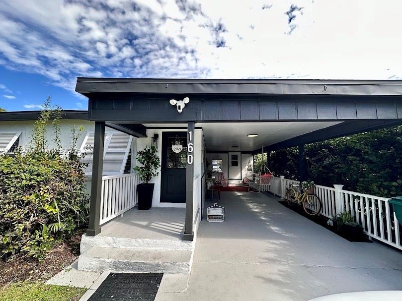 160 4th St in Naples, FL - Foto de edificio