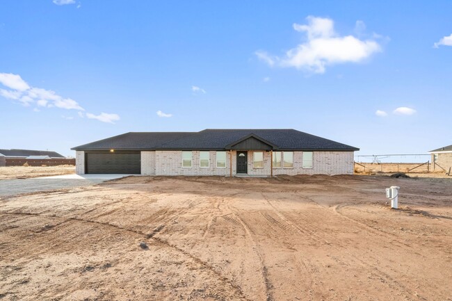 property at 10213 N County Rd 2800