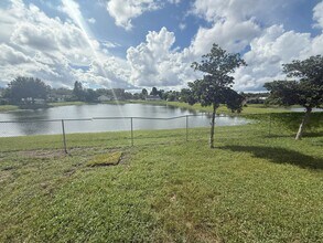 9801 Kona Isle Ct in Orlando, FL - Building Photo - Building Photo