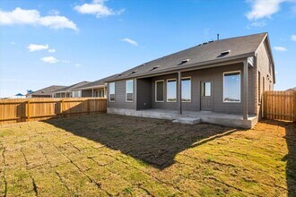 191 Rodney Boat Rd in Kyle, TX - Building Photo - Building Photo