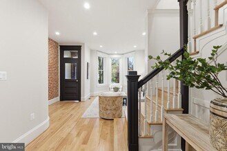 1319 East Capitol St SE in Washington, DC - Building Photo - Building Photo