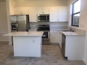 11339 SW 250th Terrace in Princeton, FL - Building Photo - Building Photo