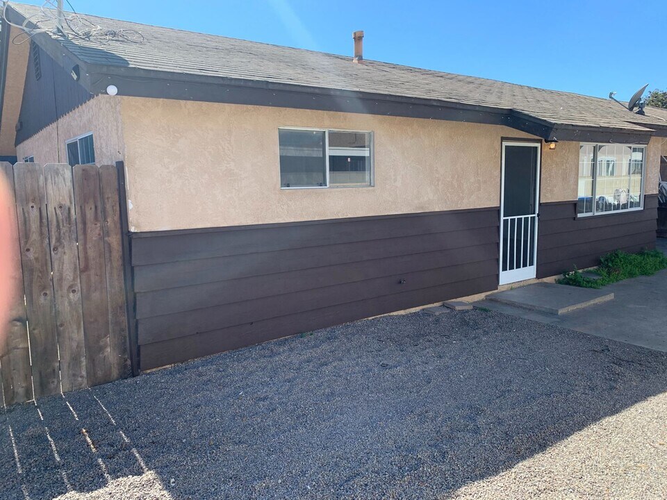 557 Emory St, Unit 557 in Imperial Beach, CA - Building Photo
