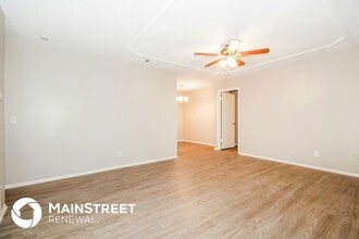 107 Inwood Cir in Brandon, FL - Building Photo - Building Photo