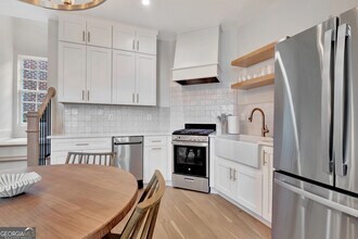 11 Bourbon St in Senoia, GA - Building Photo - Building Photo