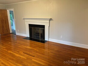207 Oak Dr in Belmont, NC - Building Photo - Building Photo