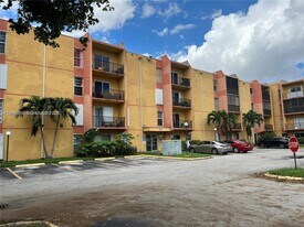 4803 NW 7th St in Miami, FL - Building Photo