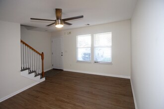 9021 E 85 St in Raytown, MO - Building Photo - Building Photo