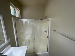 2807 V Ct SE in Auburn, WA - Building Photo - Building Photo