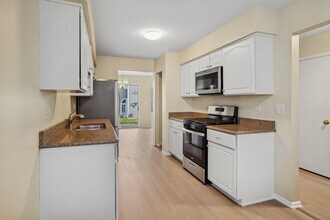 1252 S Parkside Dr in Palatine, IL - Building Photo - Building Photo