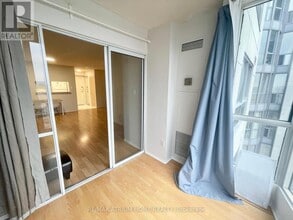 1470 Midland Ave in Toronto, ON - Building Photo - Building Photo