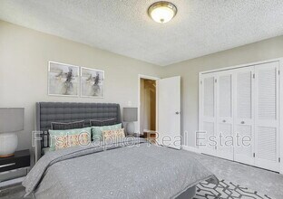 7630 Tomlinson Ave in Cabin John, MD - Building Photo - Building Photo