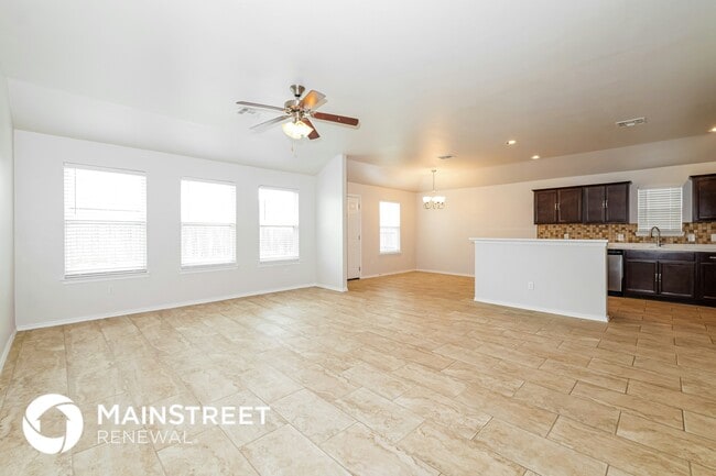 2705 Crystal Pine Dr in Yukon, OK - Building Photo - Building Photo