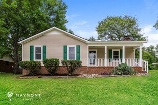 233 Dry Creek Rd in Evans, GA - Building Photo