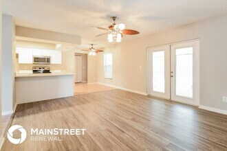 1103 Briarpark Way in Valrico, FL - Building Photo - Building Photo