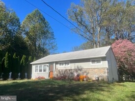 518 Media Line Rd in Newtown Square, PA - Building Photo