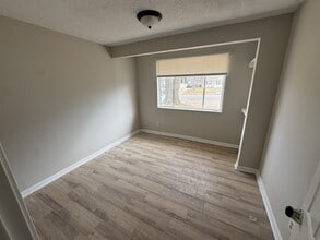 961 N Perkins Rd in Memphis, TN - Building Photo - Building Photo