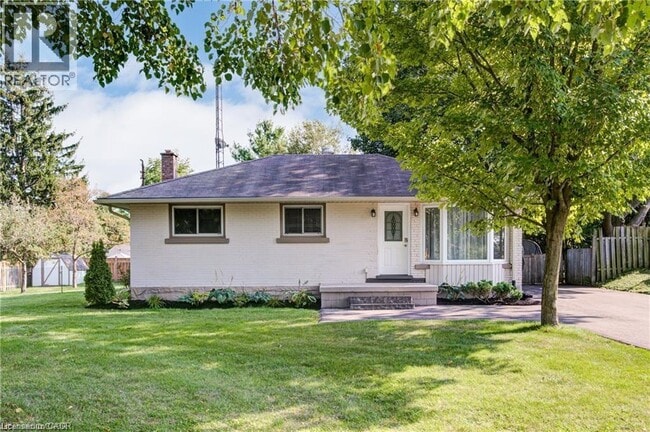 property at 1319 Roseville Rd