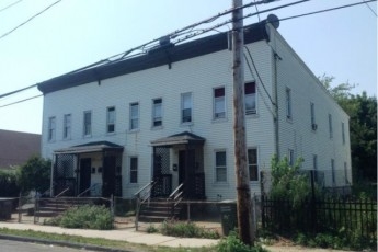 439-453 Hallett St in Bridgeport, CT - Foto de edificio