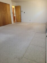 5842 Henley Rd in Klamath Falls, OR - Building Photo - Building Photo