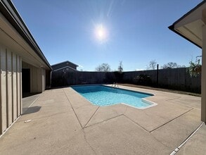 2021 Marge Ln in Sulphur, LA - Building Photo - Building Photo