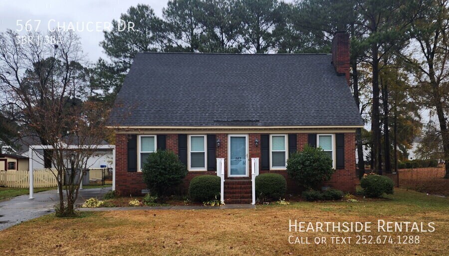 567 Chaucer Dr in Winterville, NC - Building Photo